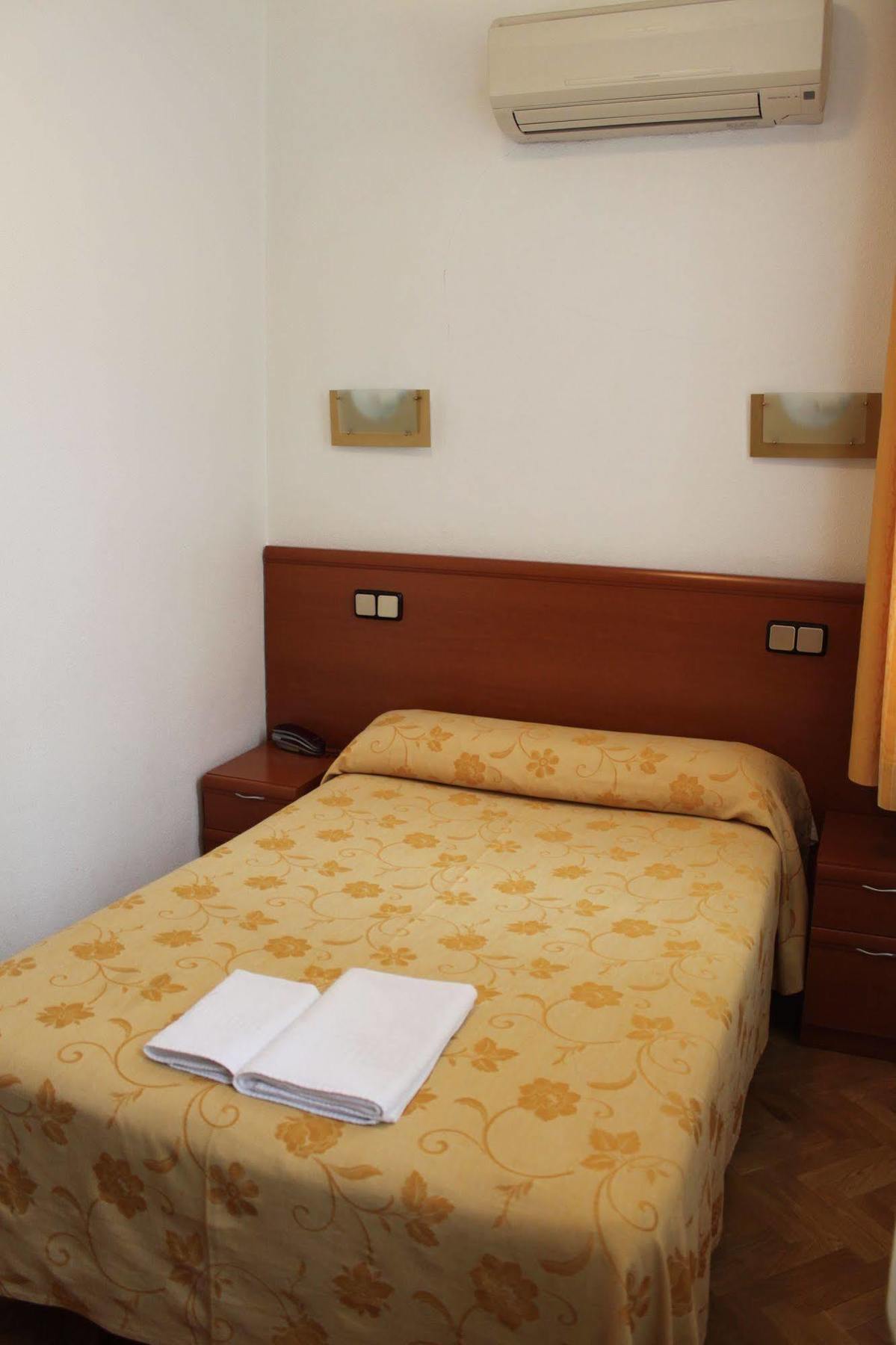 Hostal Jerez Madrid Exteriér fotografie